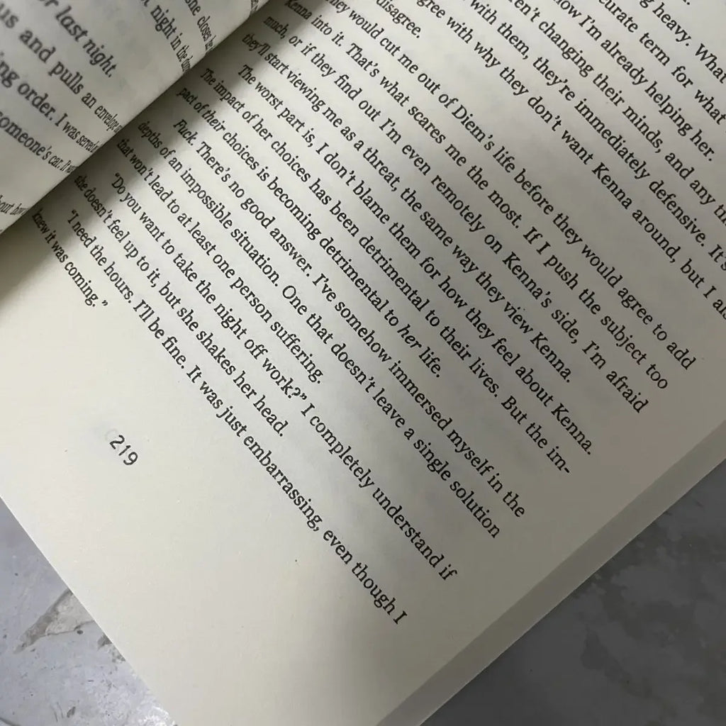 Reminders of Him by Colleen Hoover - #1 NYT Bestseller | Emotional Contemporary Romance